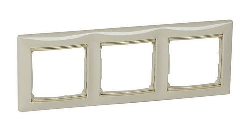 Рамка 3 поста Legrand VALENA,  слоновая кость / золотой штрих